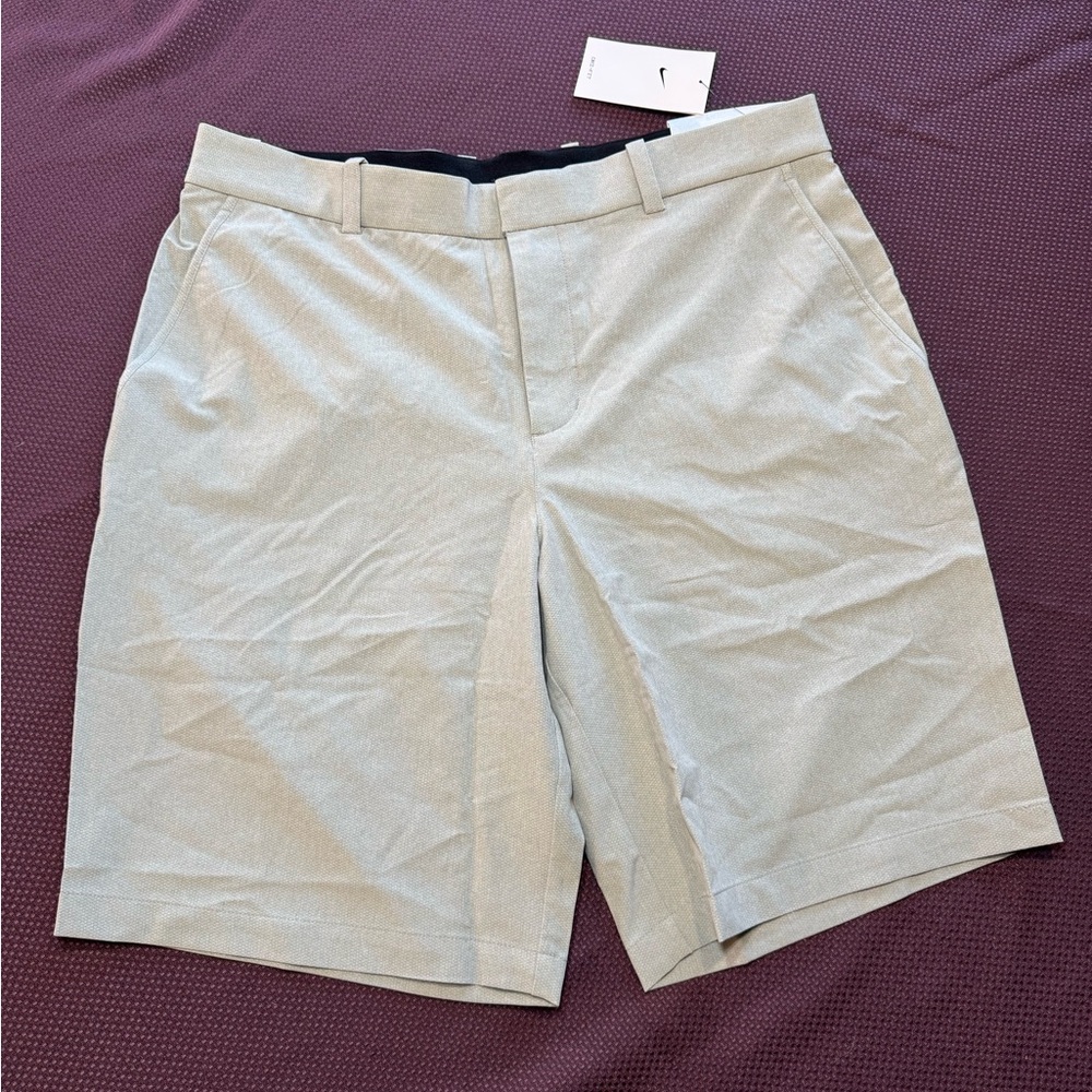 Nike Men's Light Gray Flat Dri Fit Shorts